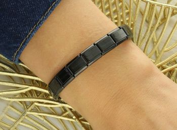 Baza Nomination Composable Classic 030001SI002 z czarnej stali PVD. 13 ogniw z logo – podstawa do stworzenia bransoletki Nomination. Sprawdź w sklepie Diament.5.jpg